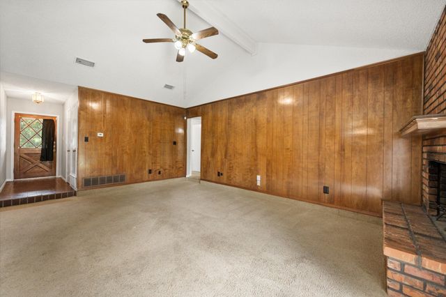5903 Spring Hill Court, Arlington, TX 76016