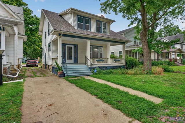 1282 SW College AVE, Topeka, KS 66604