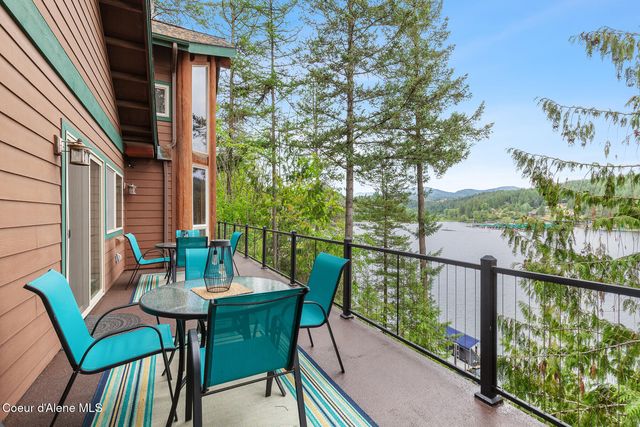 8247 W Shorecrest RD, Coeur d'Alene, ID 83814