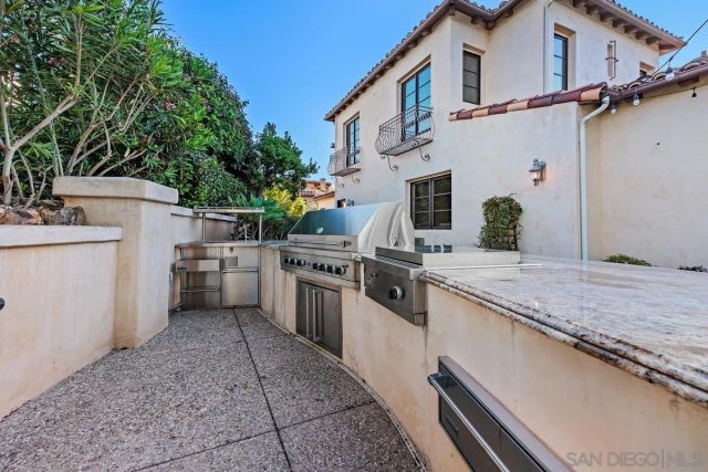 16647 Riding High Way, San Diego, CA 92127