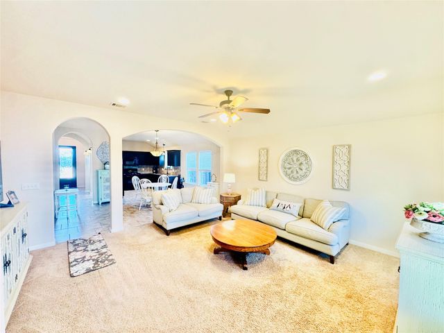 413 Gettysburg LOOP, Elgin, TX 78621