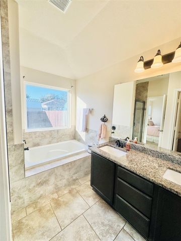 413 Gettysburg LOOP, Elgin, TX 78621