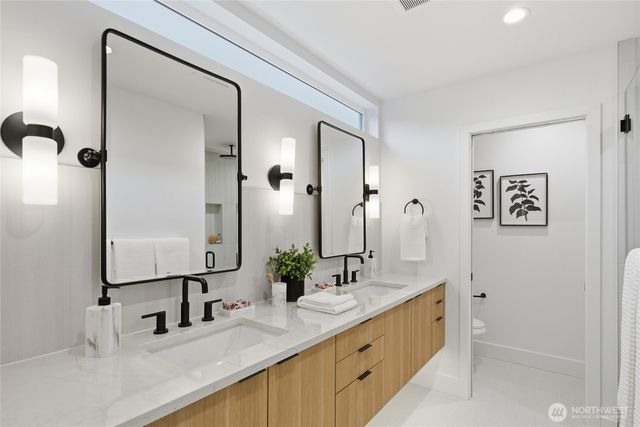 6515 19th Avenue NW, Seattle, WA 98117