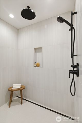 6515 19th Avenue NW, Seattle, WA 98117