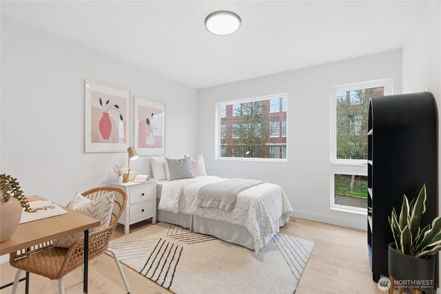 6515 19th Avenue NW, Seattle, WA 98117