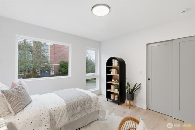 6515 19th Avenue NW, Seattle, WA 98117