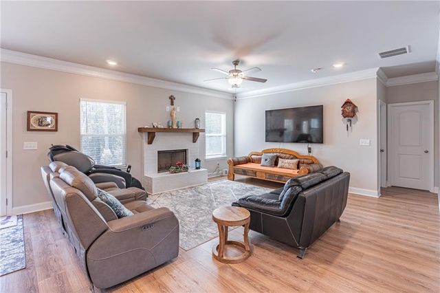 502 Eagles Nest Circle, Auburn, GA 30011