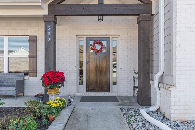 502 Eagles Nest Circle, Auburn, GA 30011