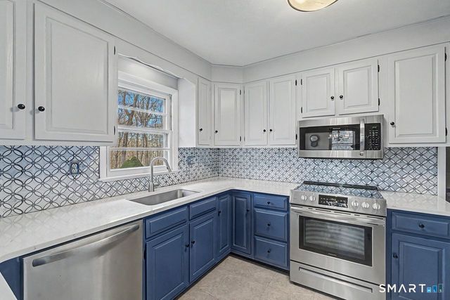 42 Parker Hill Road, Killingworth, CT 06419