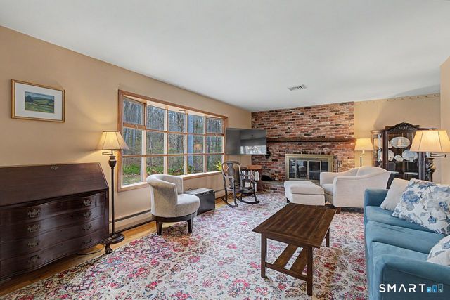 42 Parker Hill Road, Killingworth, CT 06419