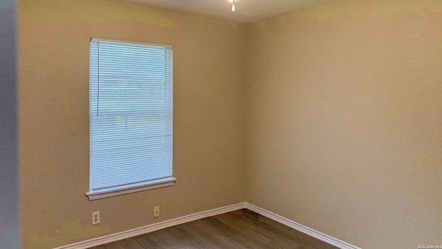 4535 LYCEUM DR, San Antonio, TX 78229