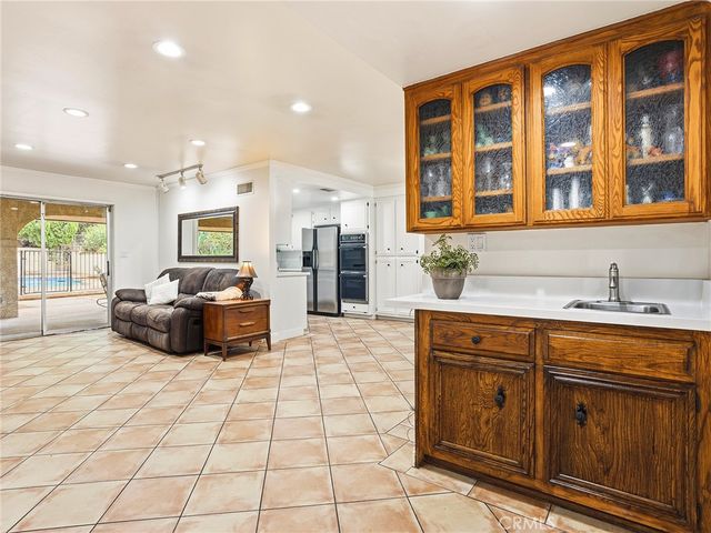 3400 Brace Canyon Road, Burbank, CA 91504