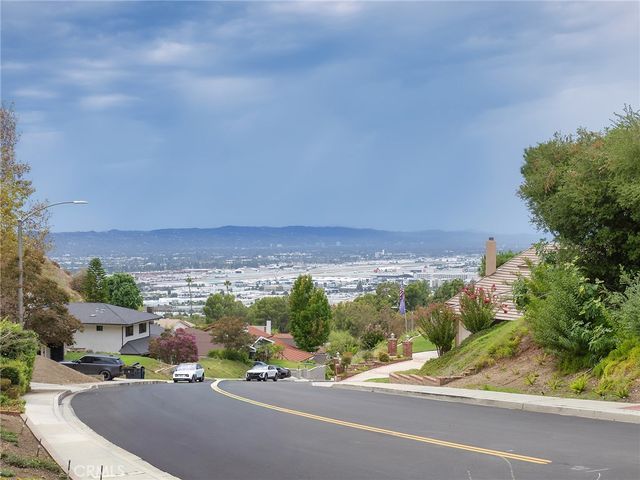 3400 Brace Canyon Road, Burbank, CA 91504