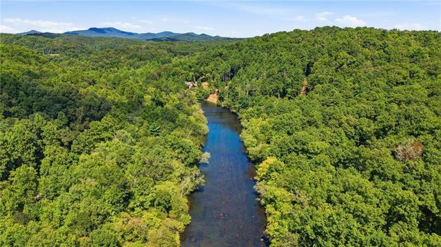 22 Riverwalk, Blue Ridge, GA 30513