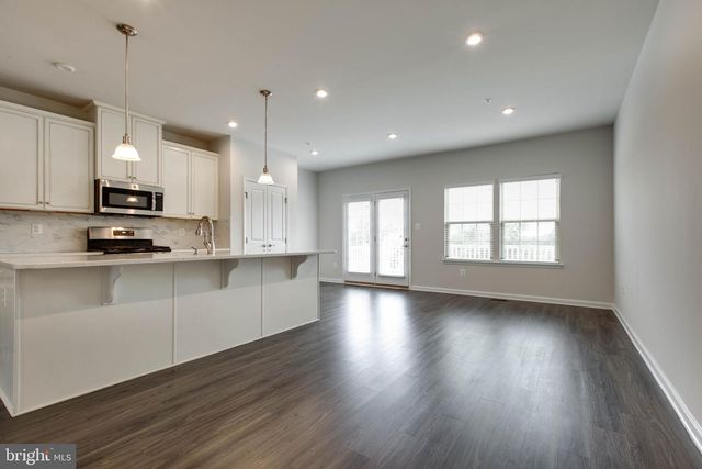 7912 N GLADDEN FARM WAY, Hanover, MD 21076