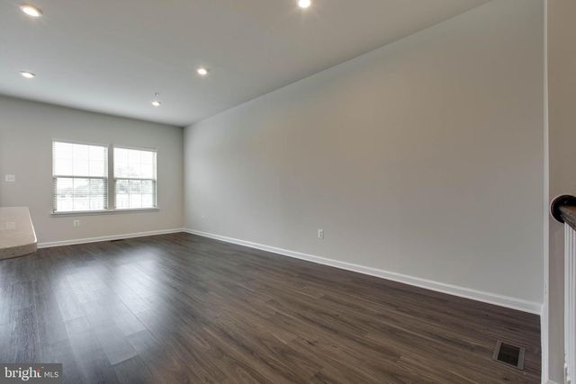 7912 N GLADDEN FARM WAY, Hanover, MD 21076