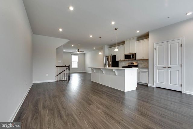 7912 N GLADDEN FARM WAY, Hanover, MD 21076