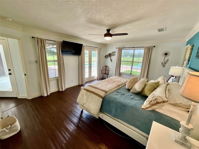 800 N Seven Points Drive, Kemp, TX 75143