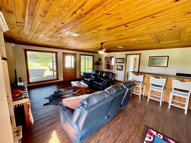 800 N Seven Points Drive, Kemp, TX 75143