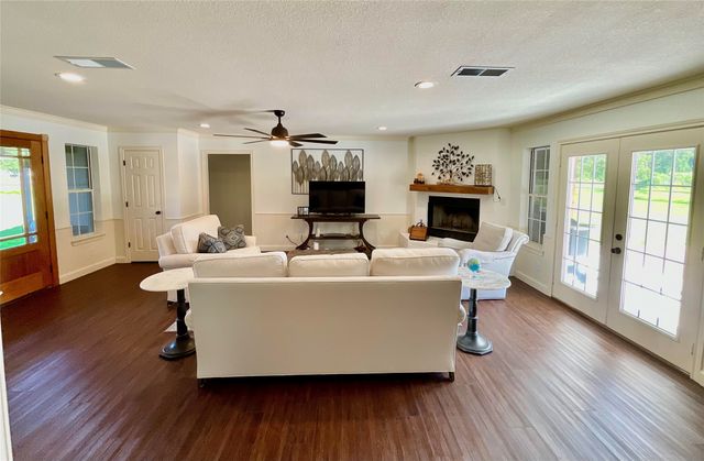 800 N Seven Points Drive, Kemp, TX 75143