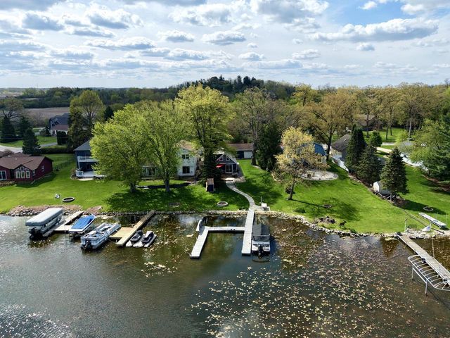 28918 Kramer DRIVE, Waterford, WI 53185