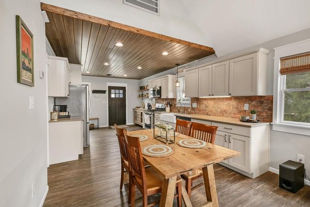 28918 Kramer DRIVE, Waterford, WI 53185