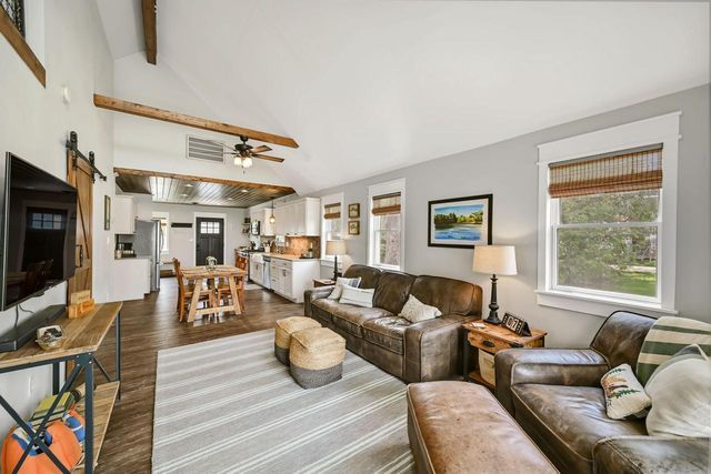 28918 Kramer DRIVE, Waterford, WI 53185
