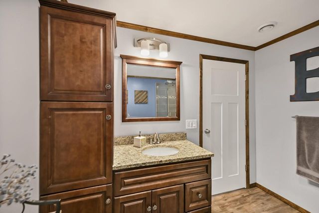 28918 Kramer DRIVE, Waterford, WI 53185