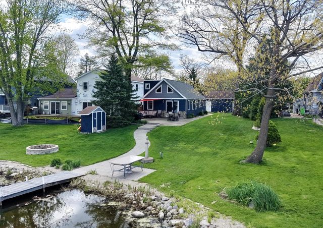 28918 Kramer DRIVE, Waterford, WI 53185