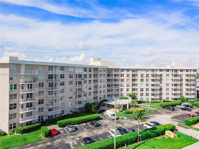2851 S Ocean Boulevard 7U, Boca Raton, FL 33432