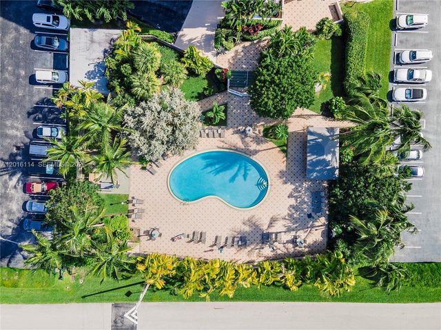 2851 S Ocean Boulevard 7U, Boca Raton, FL 33432