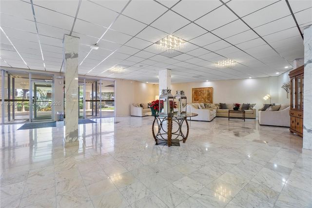 2851 S Ocean Boulevard 7U, Boca Raton, FL 33432
