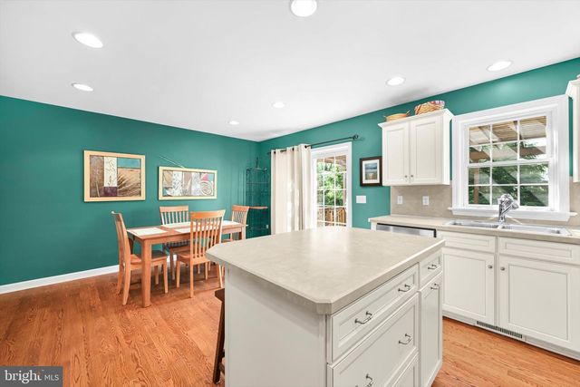 28 GREYSTONE CIR, Willow Street, PA 17584