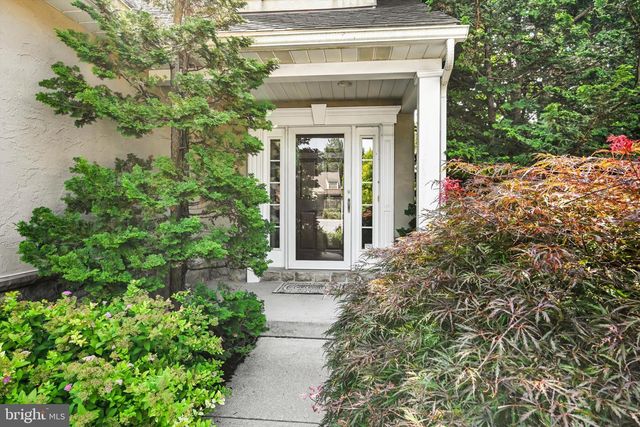 28 GREYSTONE CIR, Willow Street, PA 17584
