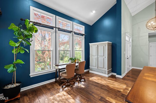 203 Briardale Avenue, Cary, NC 27519