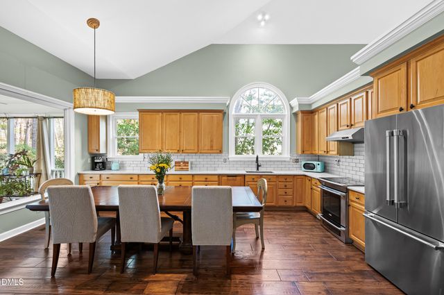 203 Briardale Avenue, Cary, NC 27519