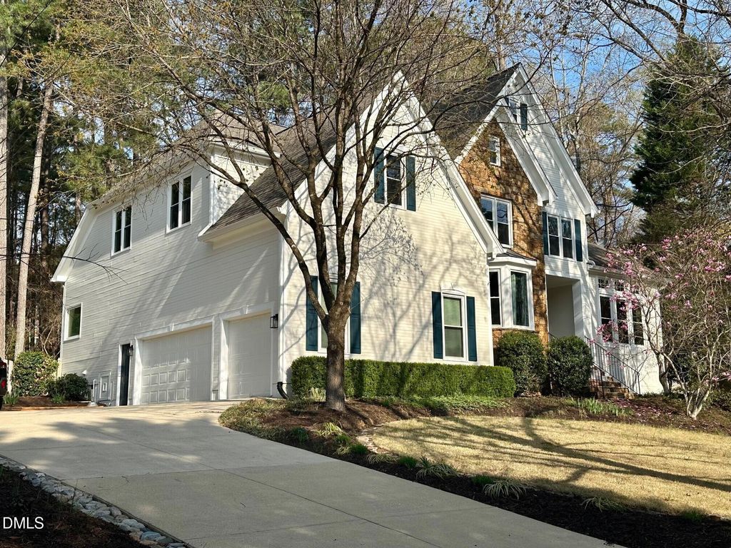 203 Briardale Avenue, Cary, NC 27519