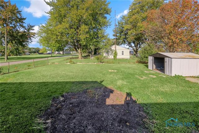 130 S Rock Street, Sherwood, OH 43556