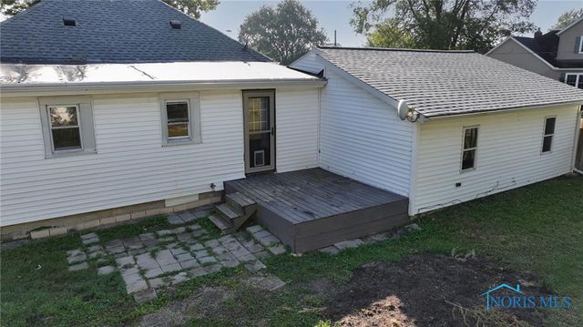 130 S Rock Street, Sherwood, OH 43556