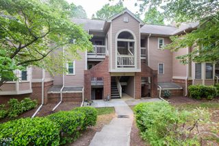 115 Abingdon Court 2b, Cary, NC 27513