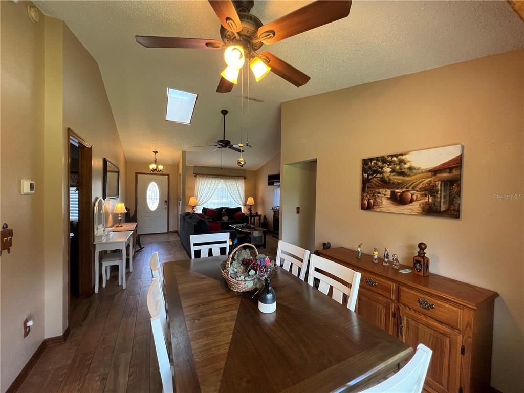 Image 14 of property listing at 1073 PINDER STREET, Deltona, FL 32725