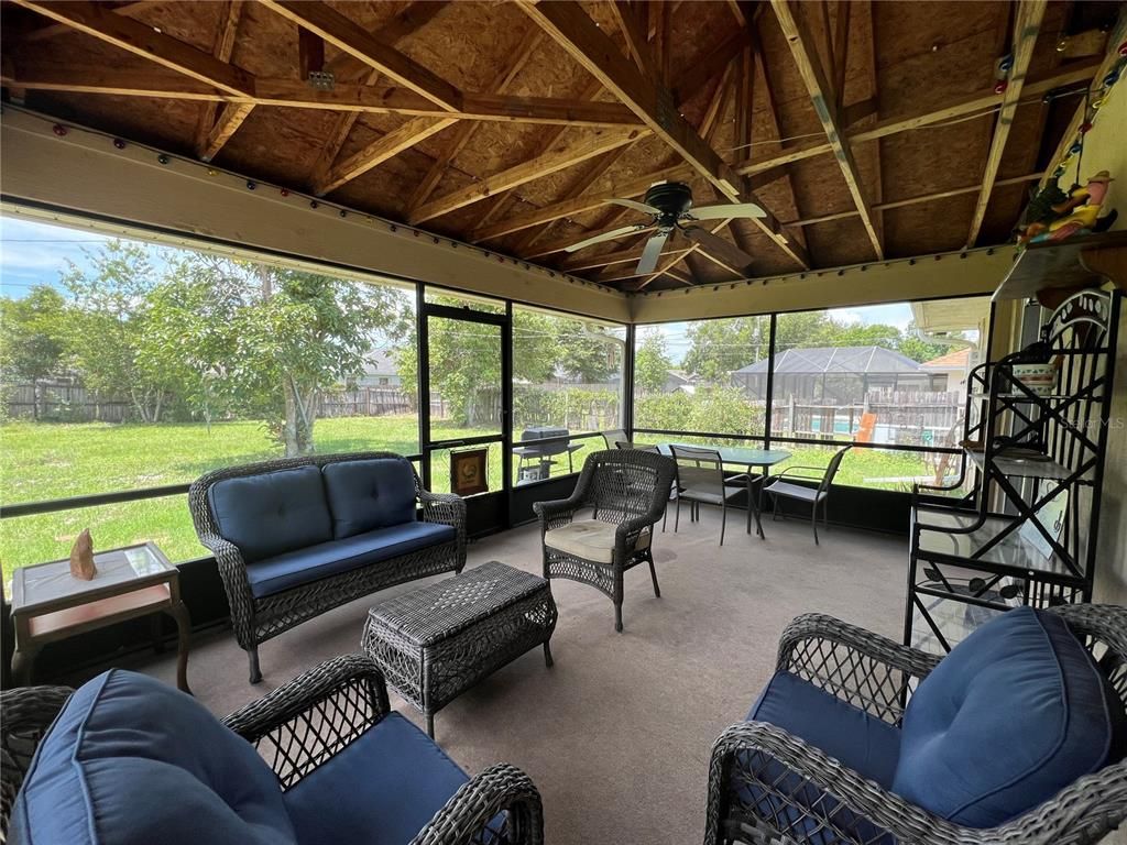 Image 36 of property listing at 1073 PINDER STREET, Deltona, FL 32725