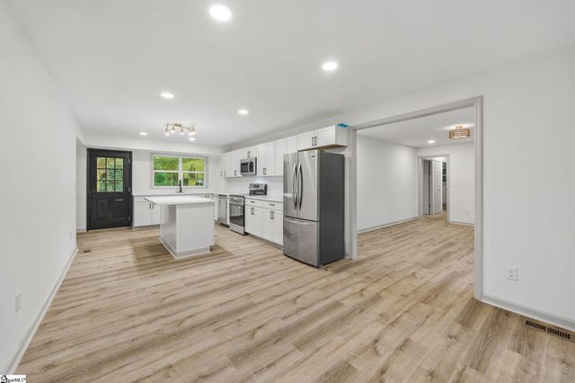 112 Whitener Avenue, Spartanburg, SC 29306