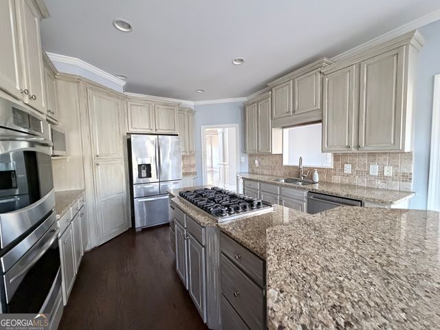 302 Beech Tree Hollow, Sugar Hill, GA 30518