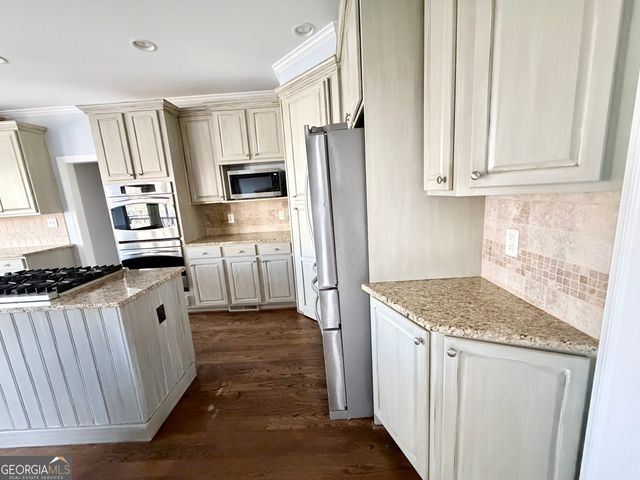 302 Beech Tree Hollow, Sugar Hill, GA 30518