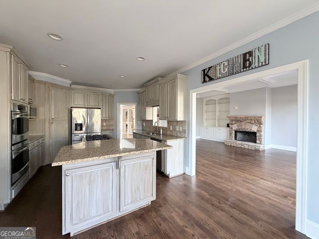 302 Beech Tree Hollow, Sugar Hill, GA 30518