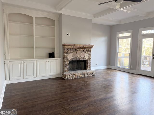 302 Beech Tree Hollow, Sugar Hill, GA 30518