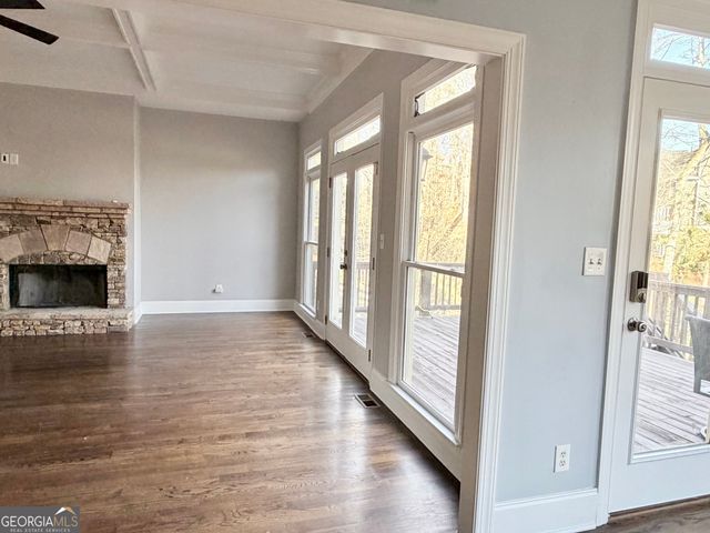 302 Beech Tree Hollow, Sugar Hill, GA 30518