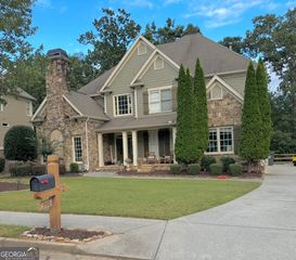 302 Beech Tree Hollow, Sugar Hill, GA 30518