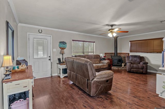 21552 La Hwy 16, Denham Springs, LA 70726